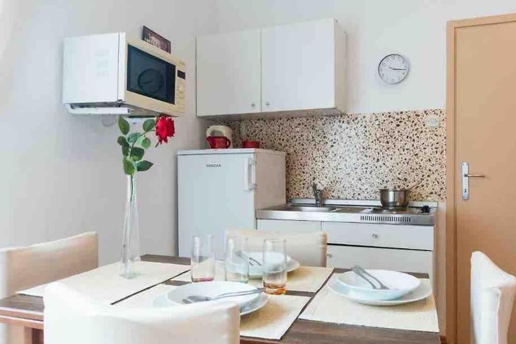 Vintage Pula Apartment Bagian luar foto